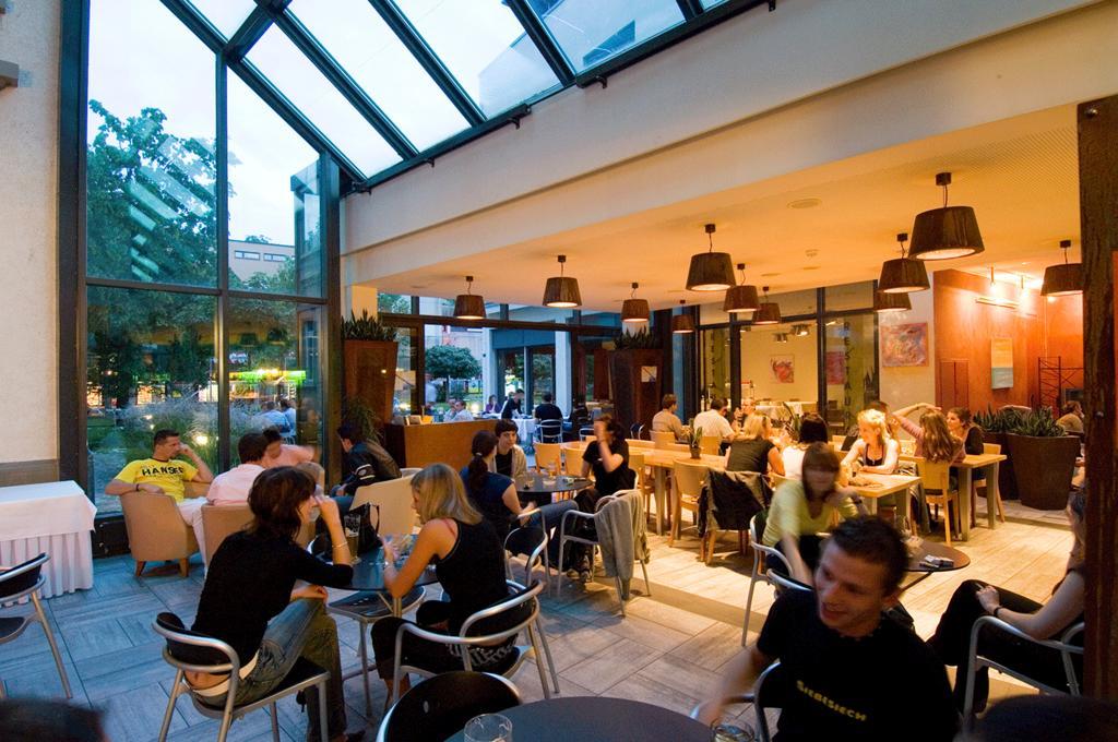 Hotel Berchtold Burgdorf Restoran fotoğraf